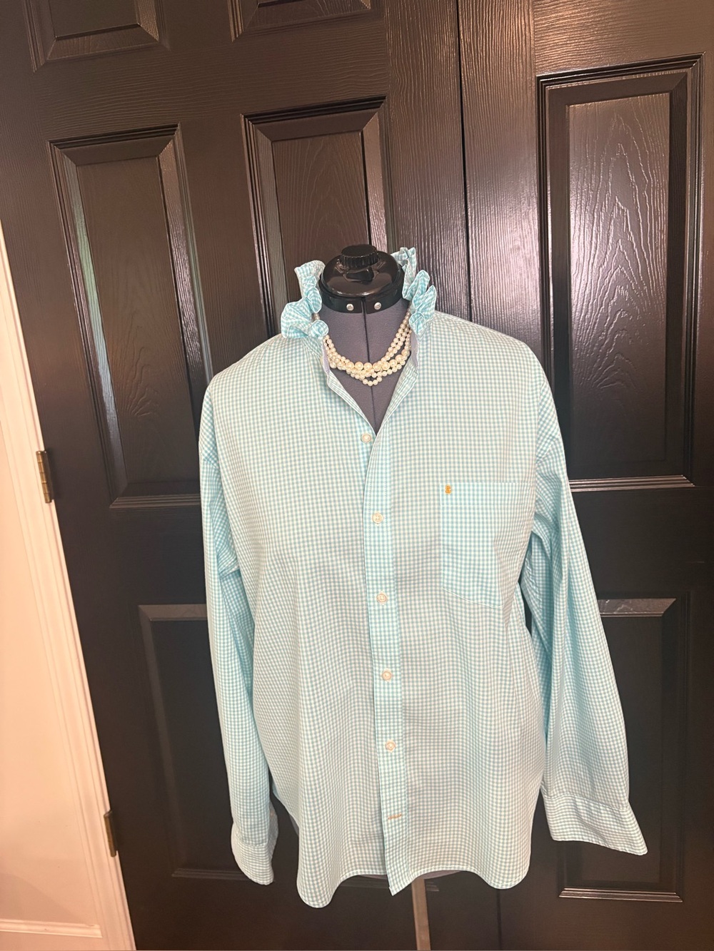 Recycled women’s ruffle collar blouse